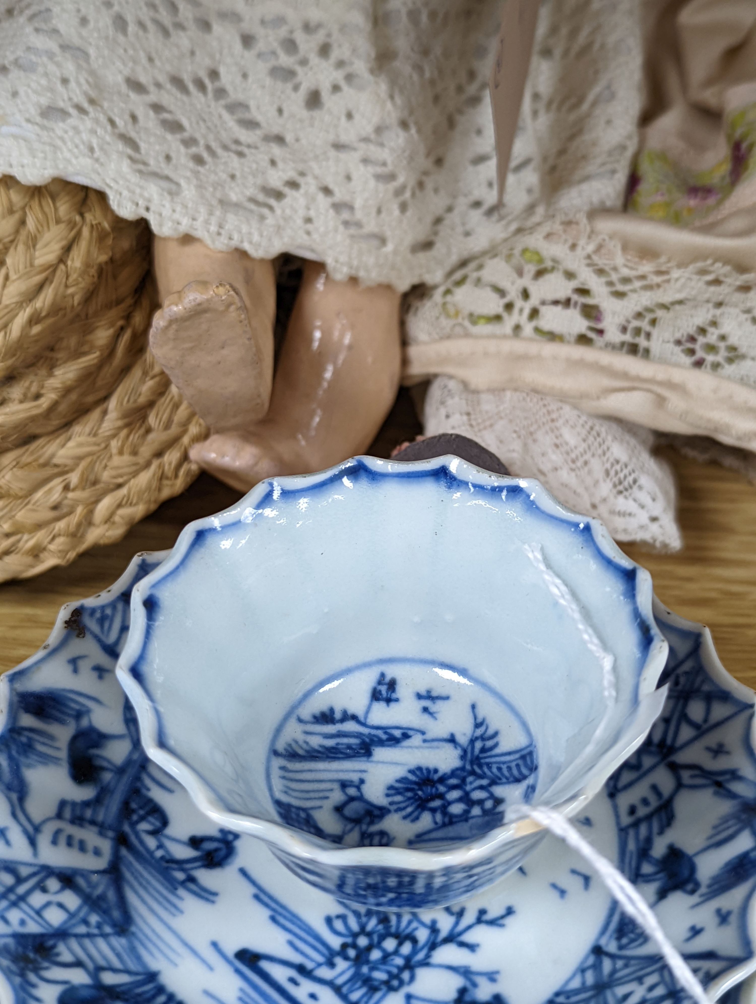 Chinese export cups and saucers - 11 items